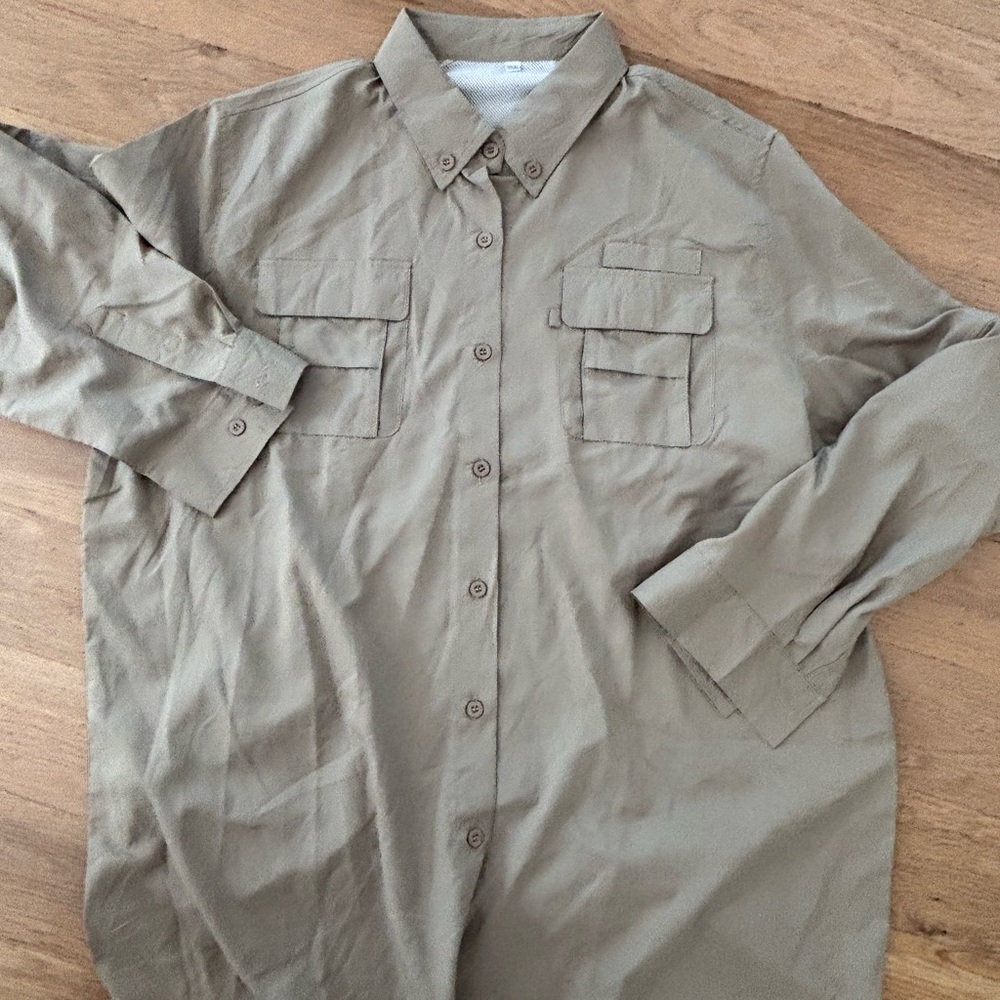 Tan Button-Up Shirt. No brand name. Size 3X